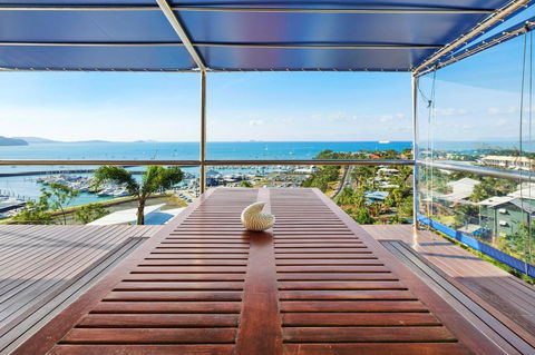 Nautilus On The Hill - Airlie Beach - Accommodation Daintree 4