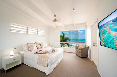 Nautilus On The Hill - Airlie Beach - Accommodation Daintree 3
