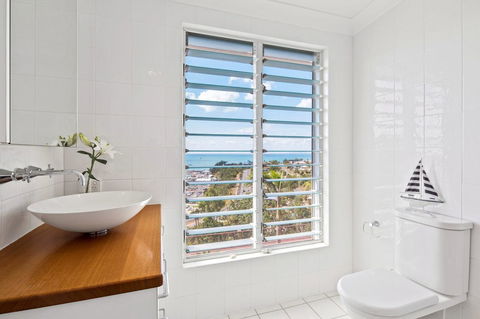 Nautilus On The Hill - Airlie Beach - Accommodation Daintree 26