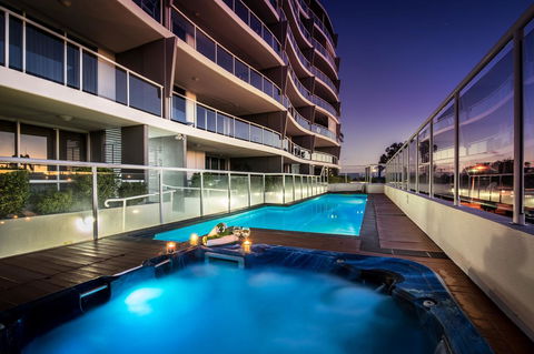 Pandanus Mooloolaba - Accommodation Daintree 0