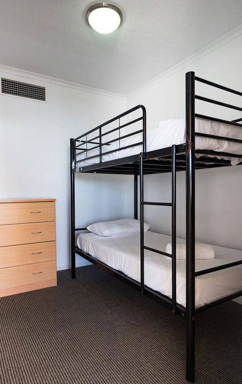 Swell Resort Burleigh Heads - Accommodation Daintree 30