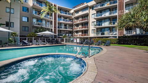 Swell Resort Burleigh Heads - Accommodation Daintree 1