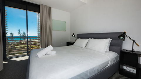 Swell Resort Burleigh Heads - Accommodation Daintree 3