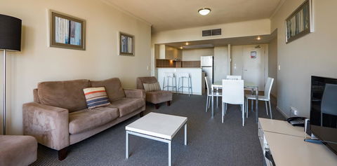 Swell Resort Burleigh Heads - Accommodation Daintree 35