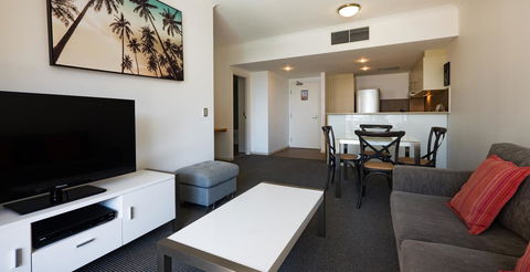 Swell Resort Burleigh Heads - Accommodation Daintree 21