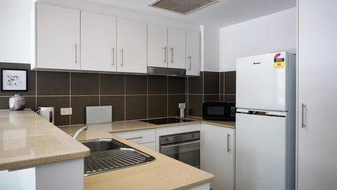 Swell Resort Burleigh Heads - Accommodation Daintree 42