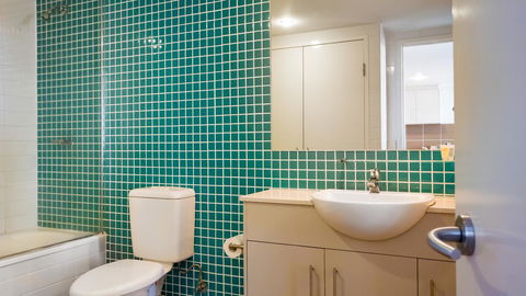 Swell Resort Burleigh Heads - Accommodation Daintree 41