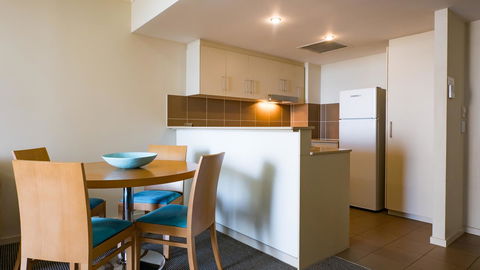 Swell Resort Burleigh Heads - Accommodation Daintree 4
