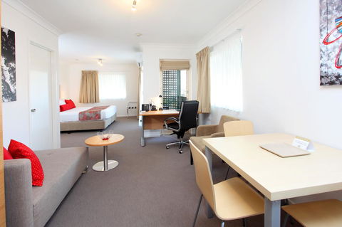 Best Western Gregory Terrace - Accommodation Daintree 18