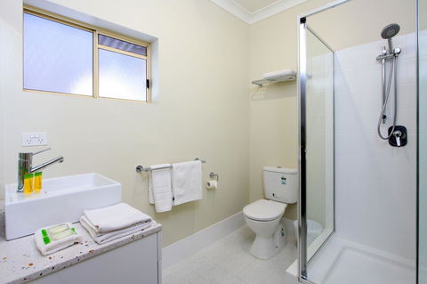 Best Western Gregory Terrace - Accommodation Daintree 16