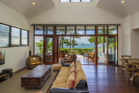 Beached On Magnetic - Accommodation Daintree 3