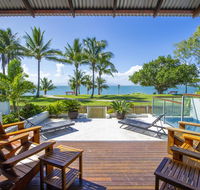 Beached on Magnetic - Accommodation Daintree