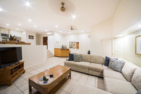Portside Whitsunday Luxury Holiday Apartments - Accommodation Daintree 26