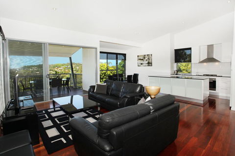 224 Centenary Heights Road Coolum Beach, 500 Dollar Bond, Linen Included - Accommodation Daintree 3