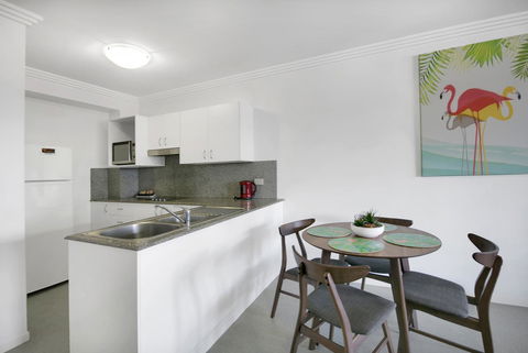 Kangaroo Point Central Hotel & Apartments - Accommodation Daintree 28