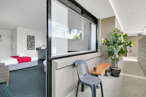 Kangaroo Point Central Hotel & Apartments - Accommodation Daintree 14