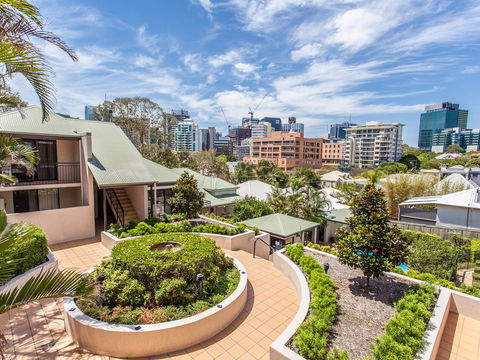 Spring Hill Mews Apartments - Accommodation Daintree 1