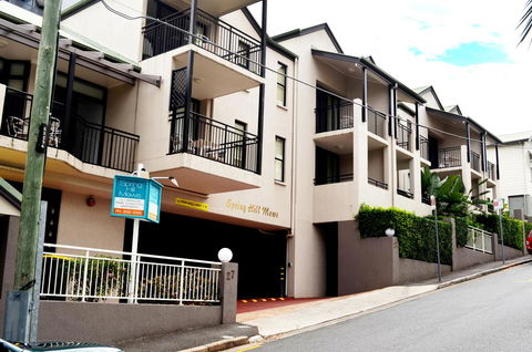 Spring Hill Mews Apartments - Accommodation Daintree 5