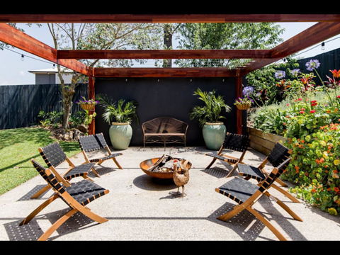 Sam's Buderim Mountain Guest House - Accommodation Daintree 12