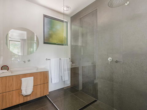 Sam's Buderim Mountain Guest House - Accommodation Daintree 18