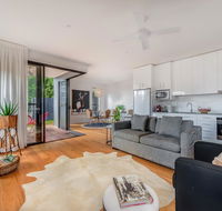 Sam's Buderim Mountain Guest House - Accommodation Daintree