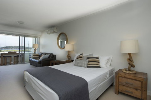 Blue On Blue Studio Room 1272 - Accommodation Daintree 0
