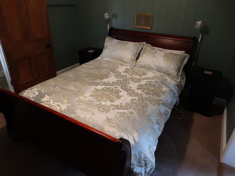 Loughmore House - Accommodation Daintree 12