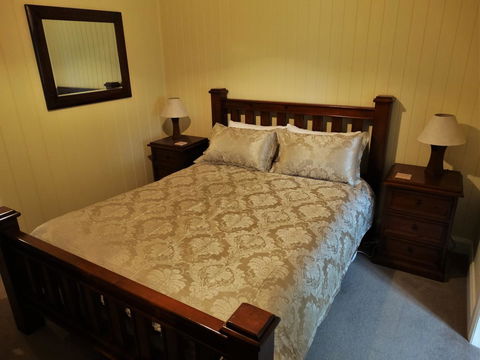Loughmore House - Accommodation Daintree 7