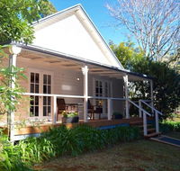 Curtis Falls Cottage - Accommodation Daintree