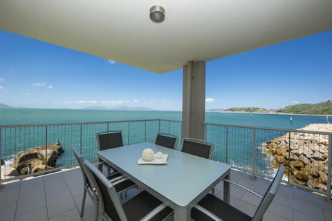 1 Bright Point Apartment 4201 - Accommodation Daintree 5