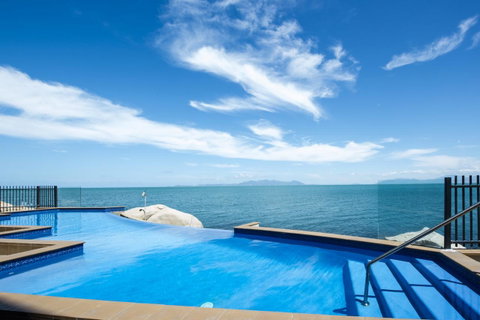 1 Bright Point Apartment 4201 - Accommodation Daintree 1