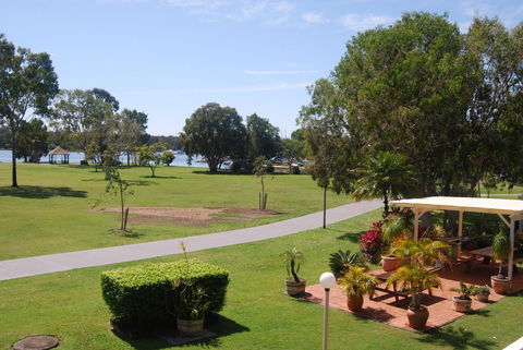 Regency Waterfront Noosa - Accommodation Daintree 14