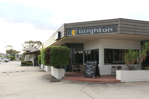 Brighton Hotel - Accommodation Daintree 0