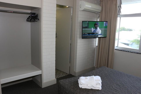 Brighton Hotel - Accommodation Daintree 9