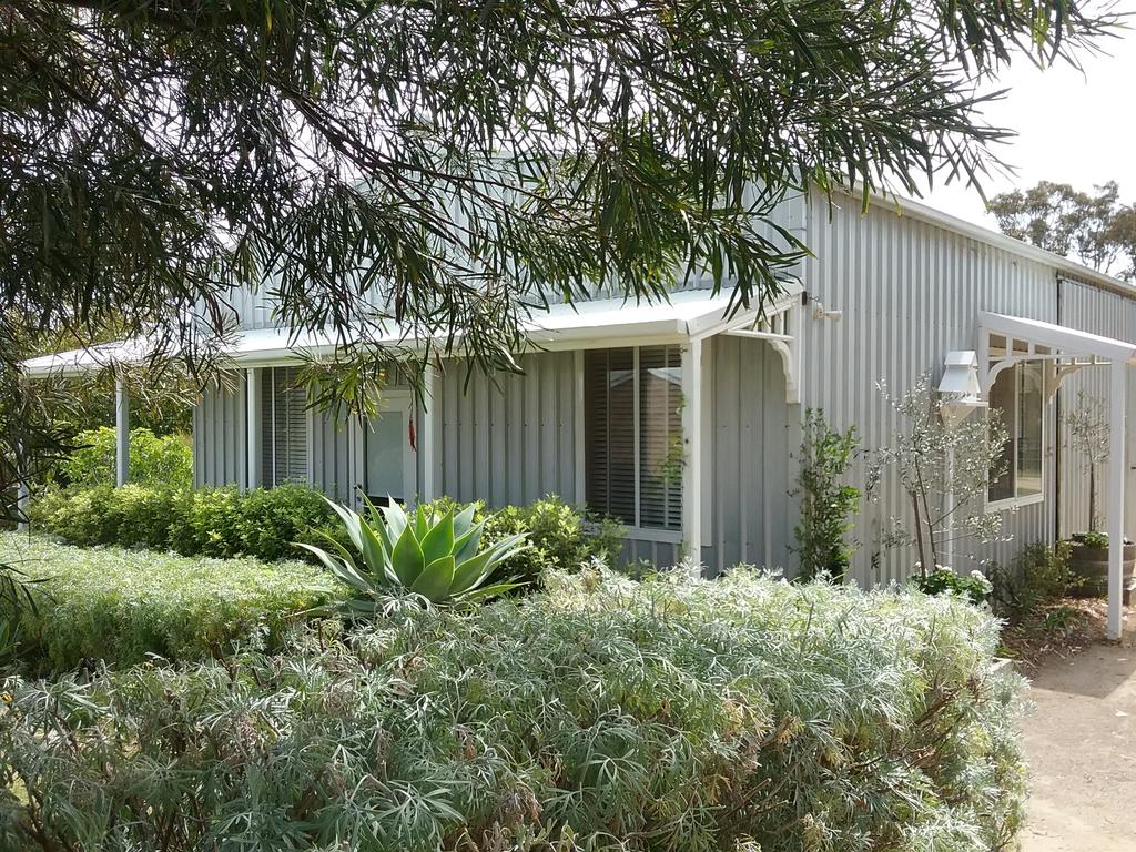 Mount Compass SA Accommodation Daintree