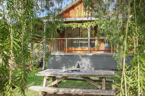 Way Out Wandi - Accommodation Daintree 0