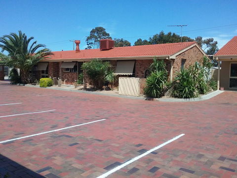 Werribee Park Motor Inn - Accommodation Daintree 2