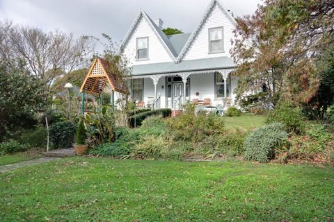 Westella Colonial B&B Accommodation - Accommodation Daintree 0