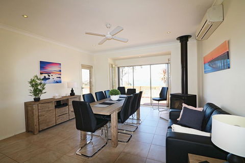 Whale Cove Circuit - Accommodation Daintree 2