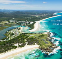 White Waves on the Beach - Accommodation Daintree