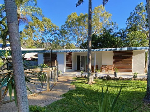 Whitehaven - Accommodation Daintree 2