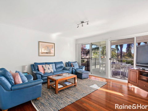 Whiting Escape - 2/13 Whiting Avenue, Terrigal - Accommodation Daintree 2