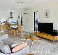 WHITSUNDAY brand new townhouse close to boardwalk - Accommodation Daintree