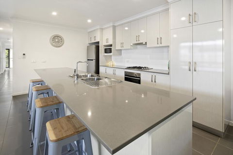 Whitsunday Family Escape - Accommodation Daintree 1