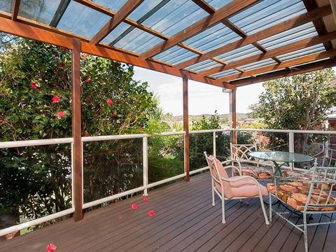 Wildflowers @ Fingal Bay - Accommodation Daintree 0