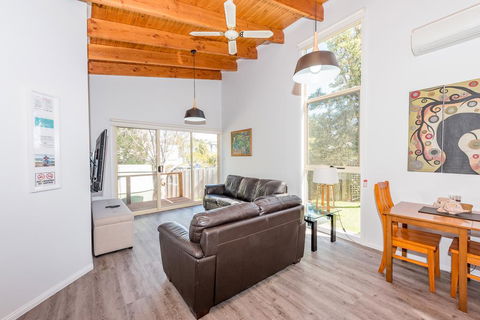 Wineglass - Accommodation Daintree 3