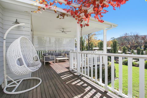 Winter Home - Our Place At Bright - Accommodation Daintree 1