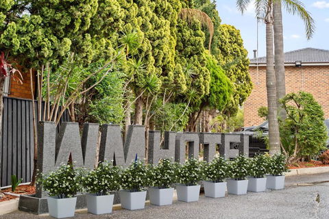WM Hotel Bankstown - Accommodation Daintree 0