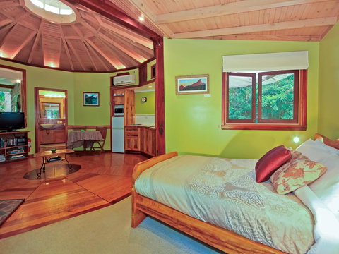 Wollumbin Palms Rainforest Retreat - Accommodation Daintree 1