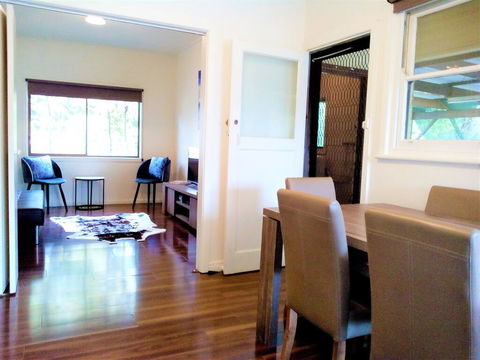 Wombat Cottage Albury - Accommodation Daintree 3